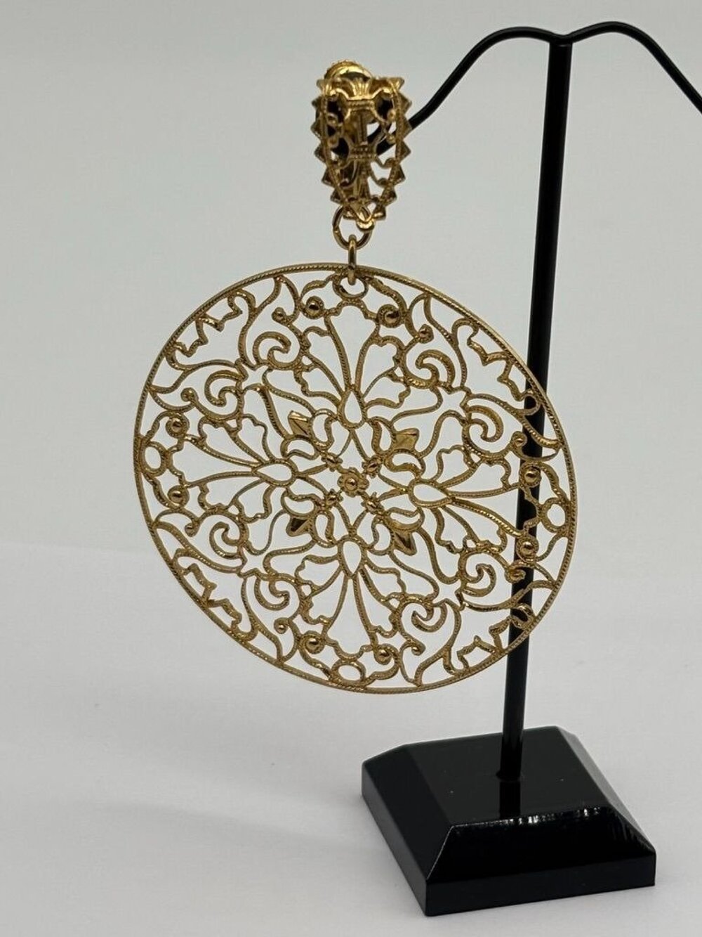 Vintage Napier Earrings Gold-Tone X-Large Round Dangling Discs Filigree Clip-Ons - Picture 12 of 15